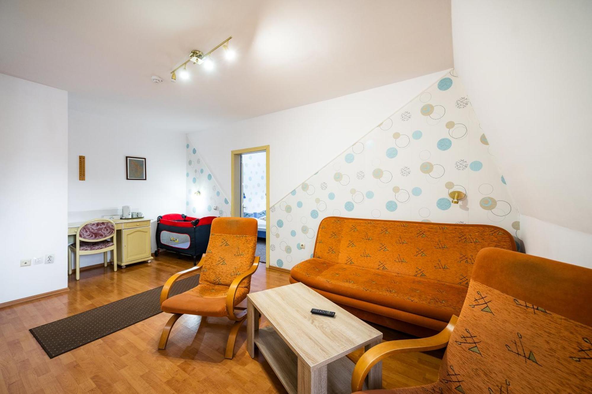 Hotel Sugas Sfântu Gheorghe Bagian luar foto